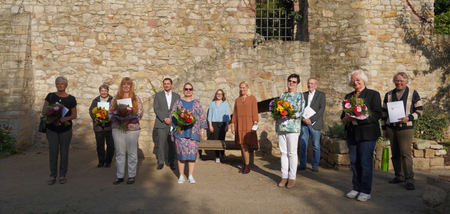 Ein Gruppenbild mit der Ersten Kreisbeigeordneten Diana Stolz, den Vertreterinnen und Vertretern der Krankenhäuser sowie der Patientenführsprecher