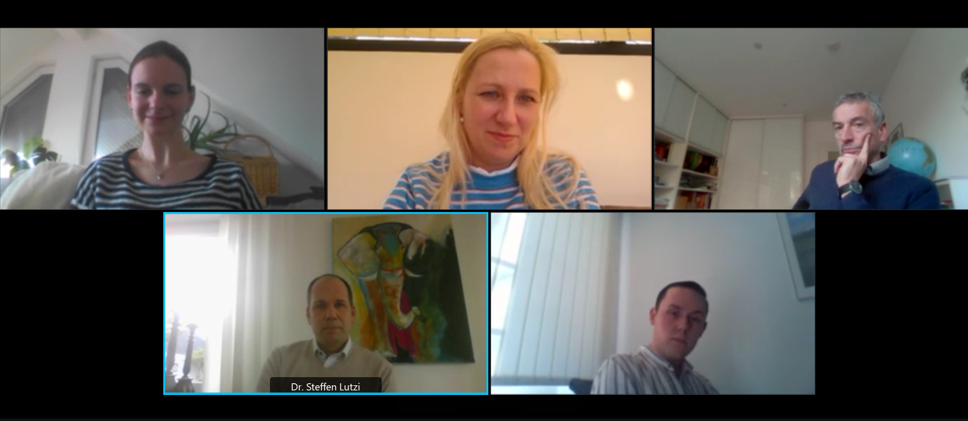 (V.o.l.n.u.r.) Kommissarische ärztliche Teamleiterin der Projektkoordination Gesundheitsversorgung Sabrina Vanessa Schmitz, Erste Kreisbeigeordnete und Gesundheitsdezernentin Diana Stolz, scheidender Vorstand GALA e.V. Dr. Karl-Wilhelm Klingler, neu gewählter Vorstand Dr. Steffen Lutzi, und Projektkoordinator Gesundheitsversorgung Patrick Schmittinger besprechen die zukünftige Zusammenarbeit.