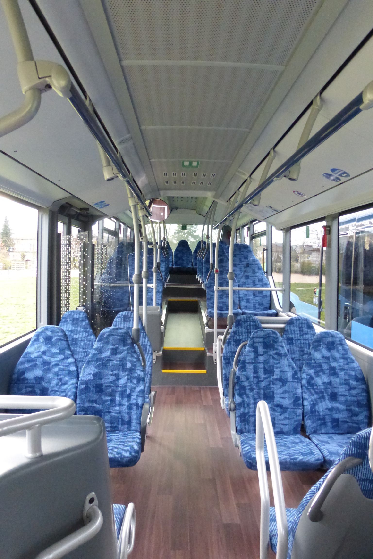 Die Maskenpflicht im Öffentlichen Personennahverkehr (ÖPNV) wird in Hessen am 2. Februar 2023 aufgehoben. 