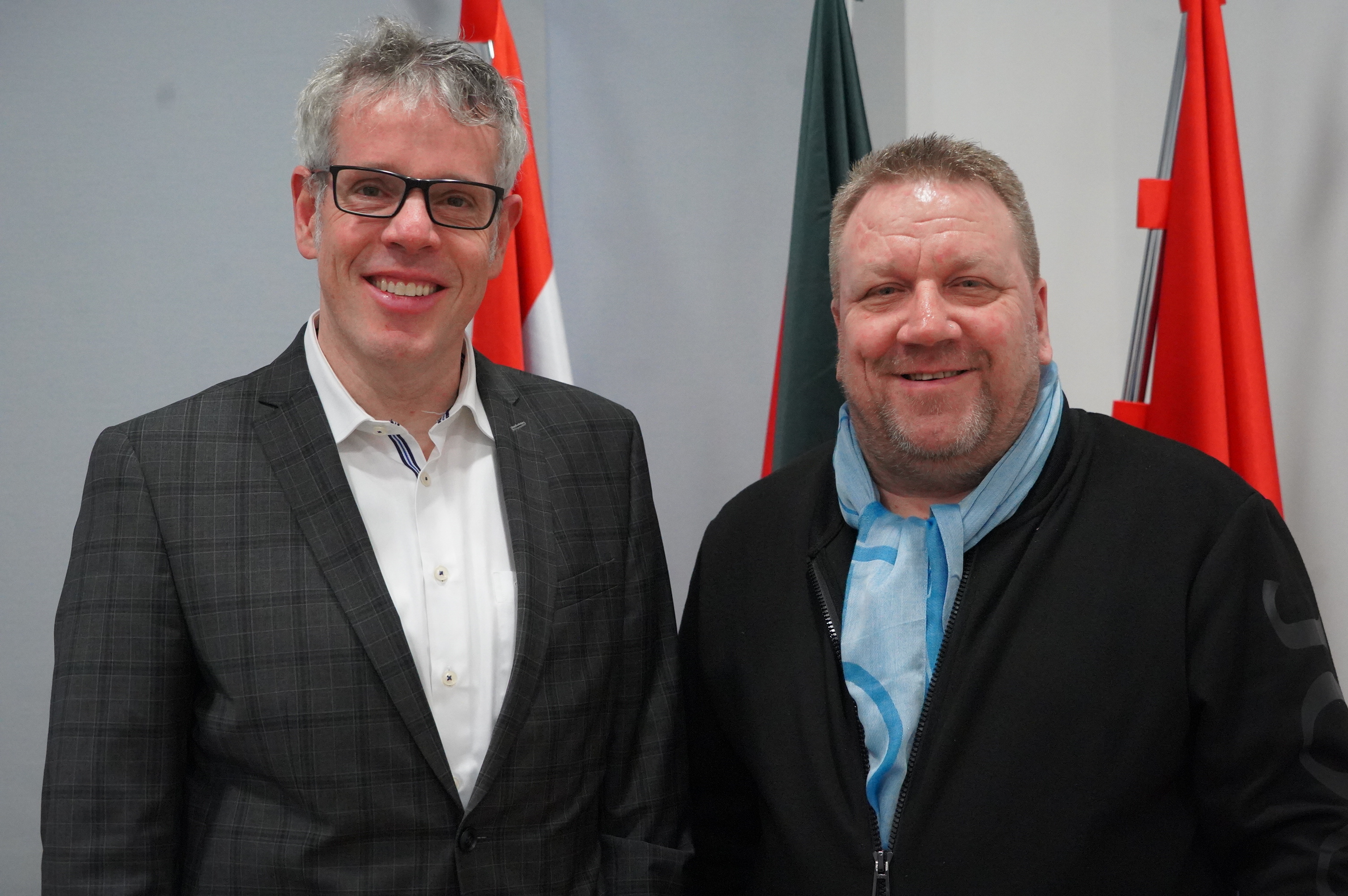 Landrat Christian Engelhardt (li) und hauptamtlicher Kreisbeigeordneter Matthias Schimpf