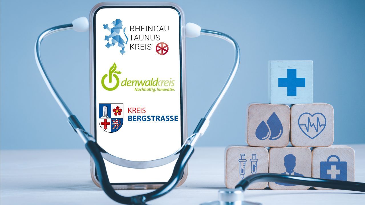 Die Symbolgrafik, zeigt ein Smartphone mit den Logos des Kreises Bergstraße, des Odenwaldkreises und des Rheingau-Taunus-Kreises. Am Smartphone ist ein Stethoskop befestigt, um die Digitalisierung des Gesundheitswesens symbolisch darzustellen.