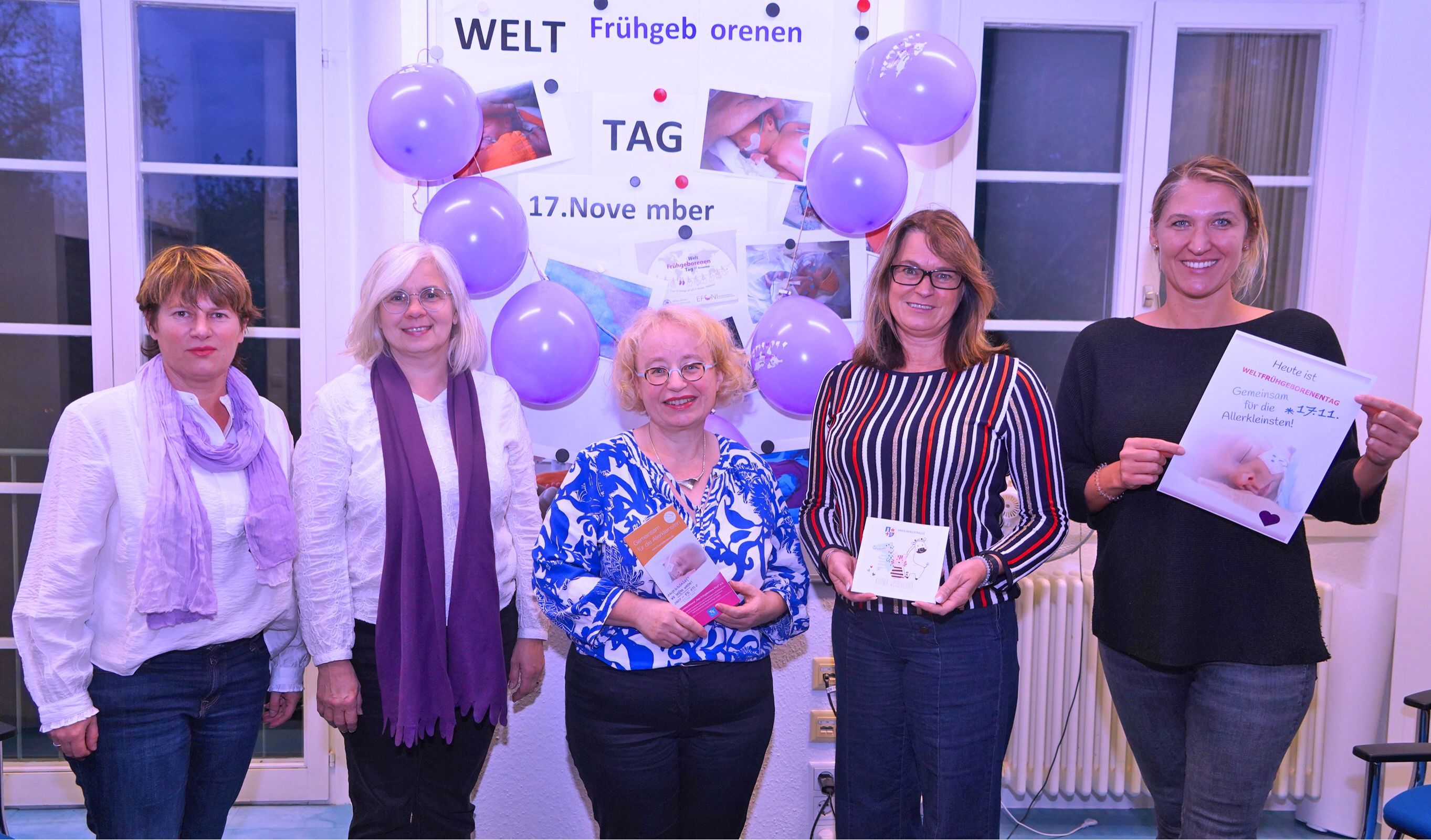 Pressefoto vom Pressegespräch. zu sehen: Erste Kreisbeigeordnete und Gesundheitsdezernentin Angelika Beckenbach, Chefärztin der Gynäkologie und Geburtshilfe am Kreiskrankenhaus Bergstraße, Dr. Cordula Müller , der Oberärztin an der Klinik für Neonatologie am Universitätsklinikum Heidelberg, Dr. Larissa Erb (rechts) sowie Sieglinde Weimar (2. v. l) und Georgeta Ensinger (links) von den Frühen Hilfen.