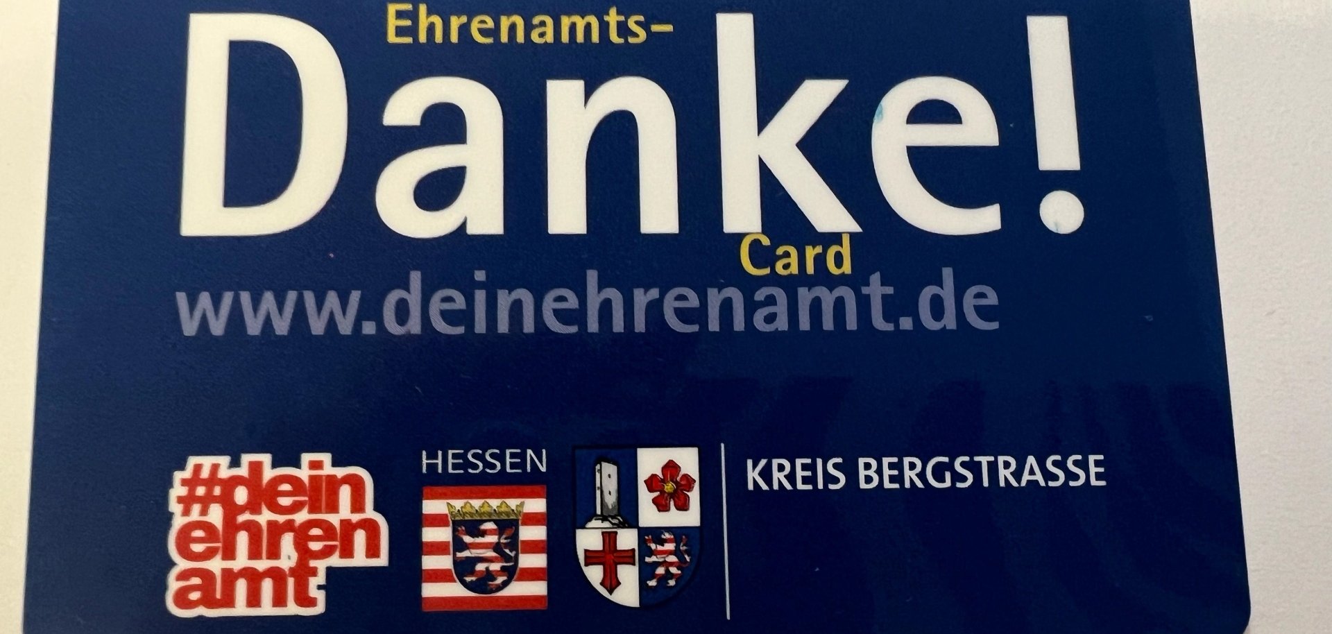 Die Ehrenamts-Card bietet ihren Inhaberinnen und Inhabern zahlreiche Vergünstigen in öffentlichen und privaten Einrichtungen.
