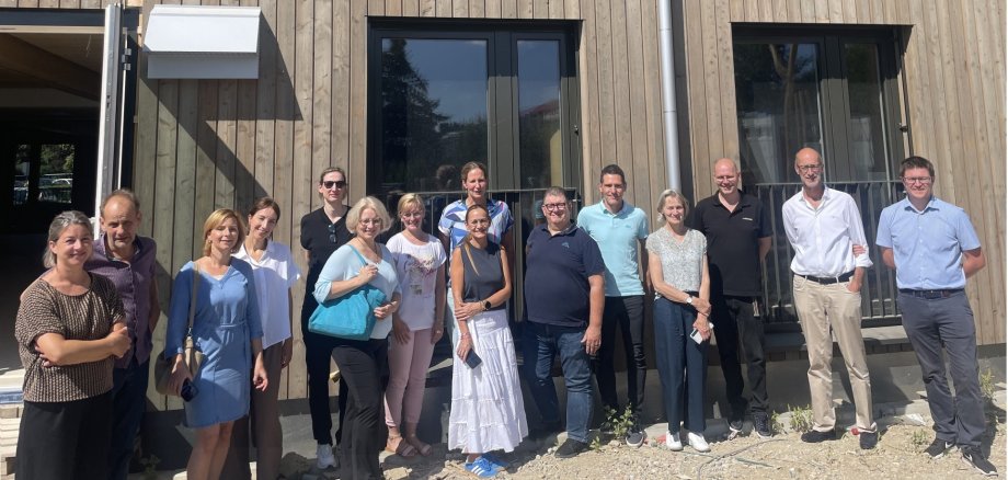 Karma Stakeholdertreffen Die Mitglieder des KARMA-Netzwerks besichtigten in Bensheim den Neubau der Grundschule in den Kappesgärten.