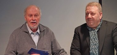 Verabschiedung Stephan Schäfer Matthias Schimpf verabschiedet Stephan Schäfer aus seinem Amt.