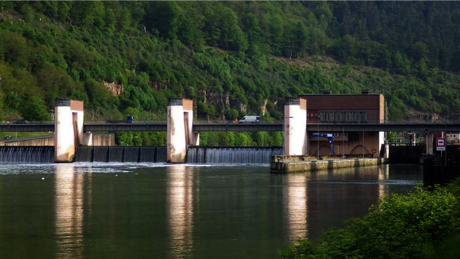 Die Sanierung der Wehrbrücke, die 2022 begann, konnte nun abgeschlossen werden.