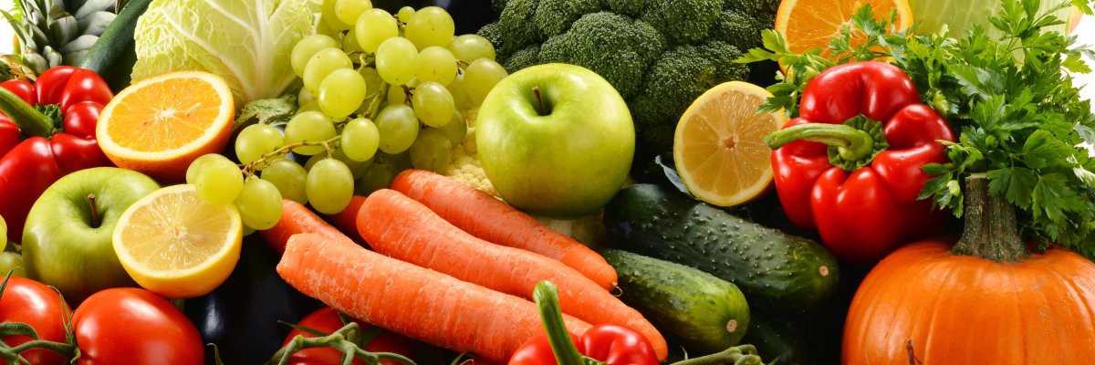 zu sehen ist ein bunter Mix an Obst und Gemüse