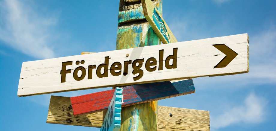 Holzschild Fördergeld