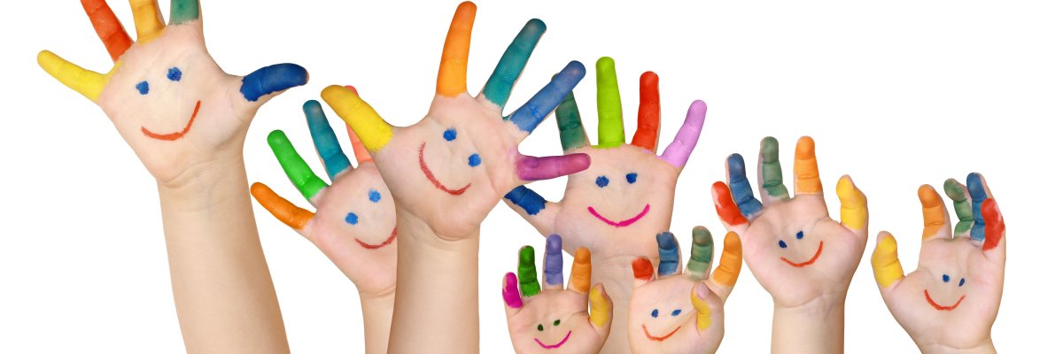 mehrere bemalte Kinderhände mehrere bemalte Kinderhände